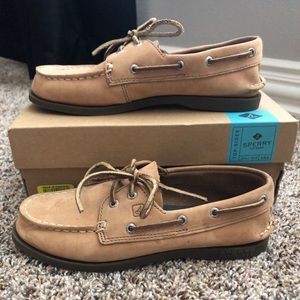 Boys Sperry’s